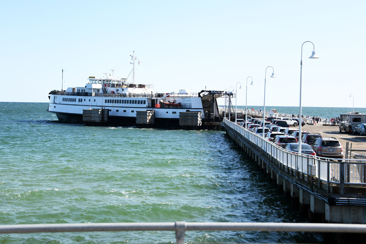 196 Cars line up to enter the ferry at Martha's Vineyard..jpg